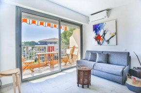 Beau studio dans residence avec marina